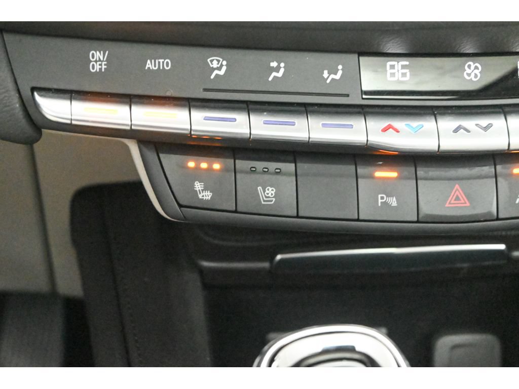 Used 2023 Cadillac XT4 Premium Luxury AWD/4WD image 48