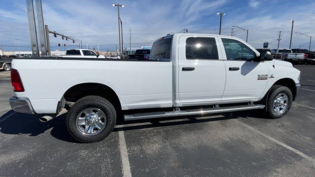 Used 2018 RAM 3500 Tradesman w/ Chrome Appearance Group AWD/4WD image 2