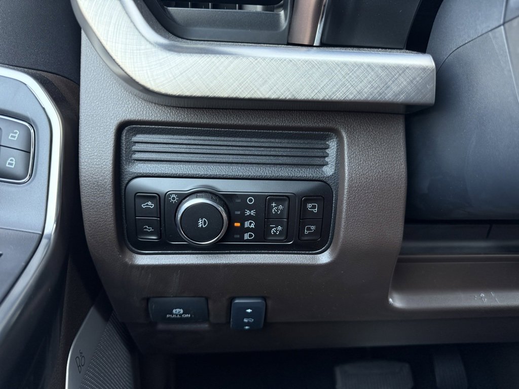 New 2026 Ford F350 King Ranch w/ Chrome Package image 13