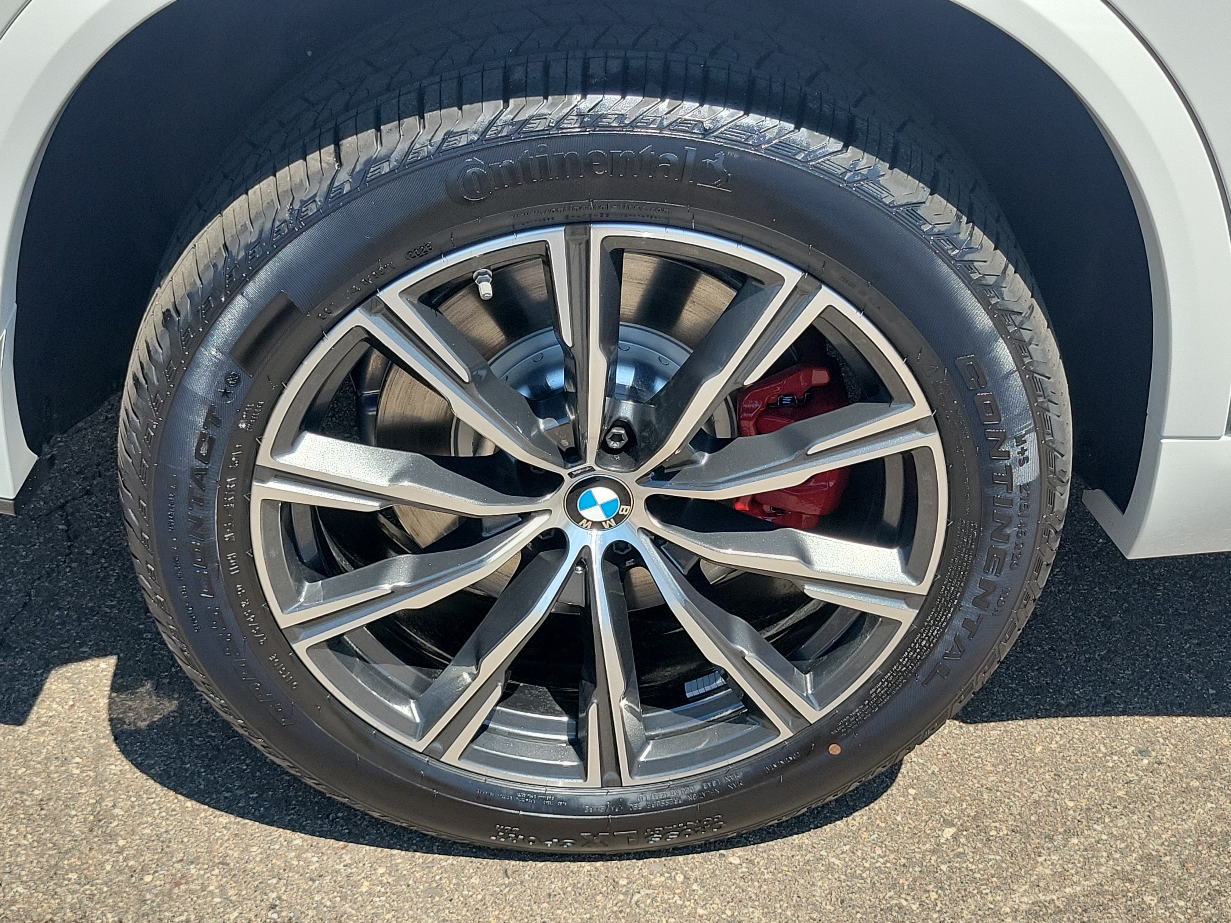 New 2026 BMW X5 xDrive50e w/ M Sport Package AWD/4WD image 35