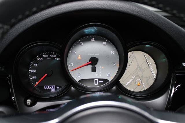 Used 2015 Porsche Macan S w/ Premium Package Plus image 19