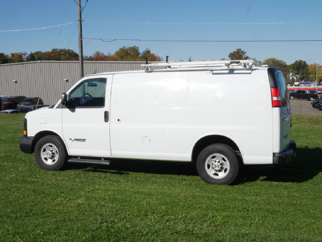 Used 2014 Chevrolet Express 2500 RWD image 5