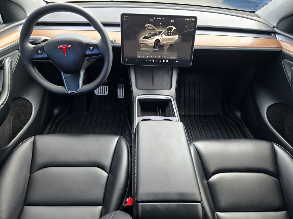 Used 2023 Tesla Model Y Performance image 11