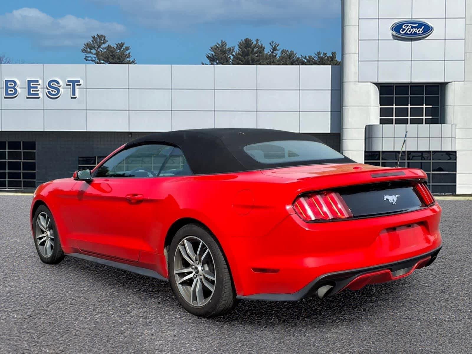 Used 2016 Ford Mustang Premium RWD image 7