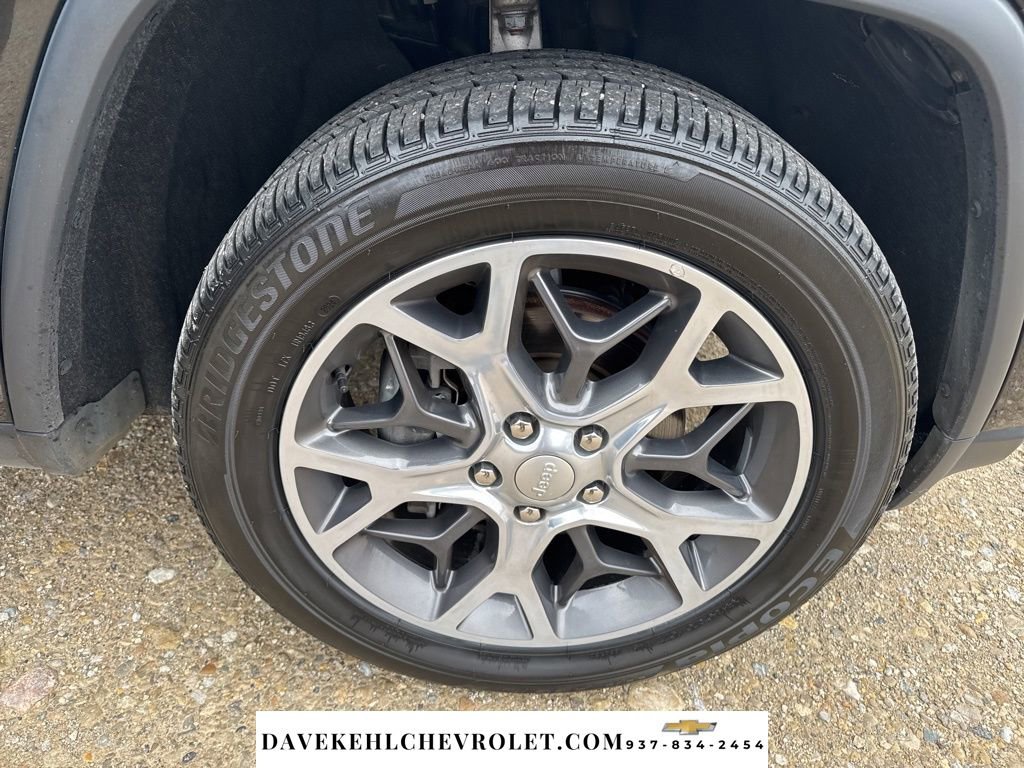 Used 2020 Jeep Grand Cherokee Limited w/ Luxury Group II image 39