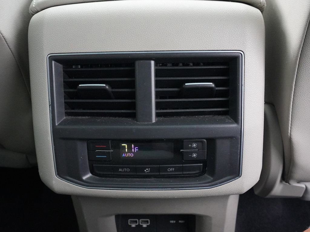 Used 2023 Volkswagen Tiguan SE R-Line FWD image 52
