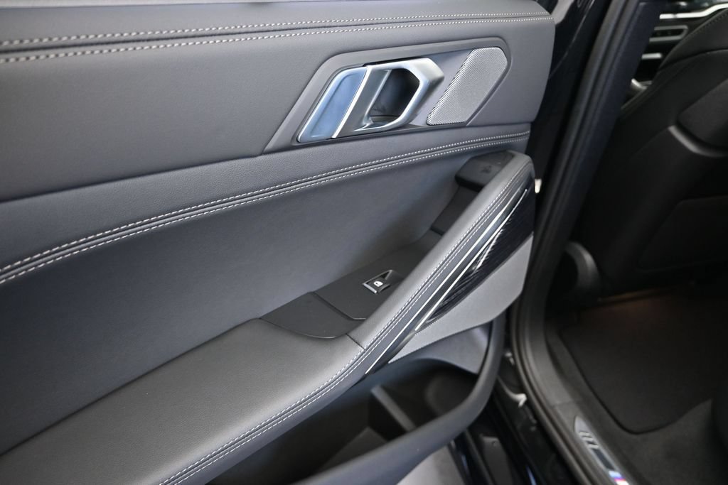 New 2027 BMW X6 xDrive40i w/ Executive Package AWD/4WD image 15
