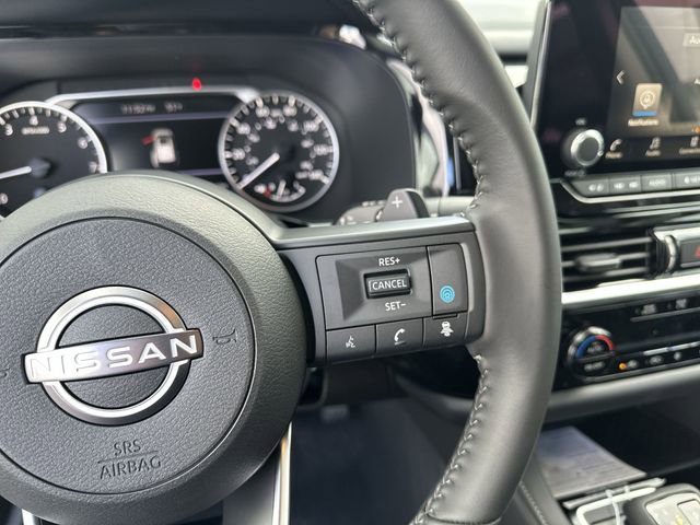 New 2025 Nissan Pathfinder SV image 20