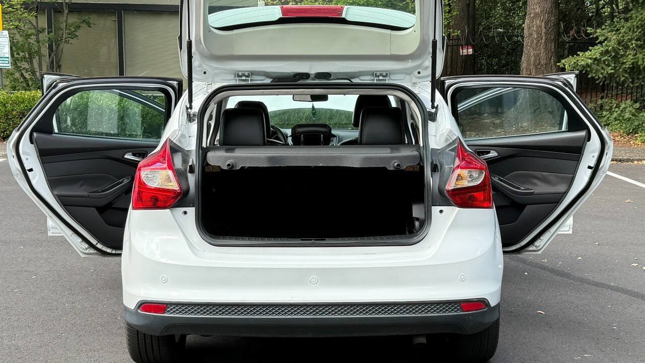 Used 2012 Ford Focus SEL FWD image 10