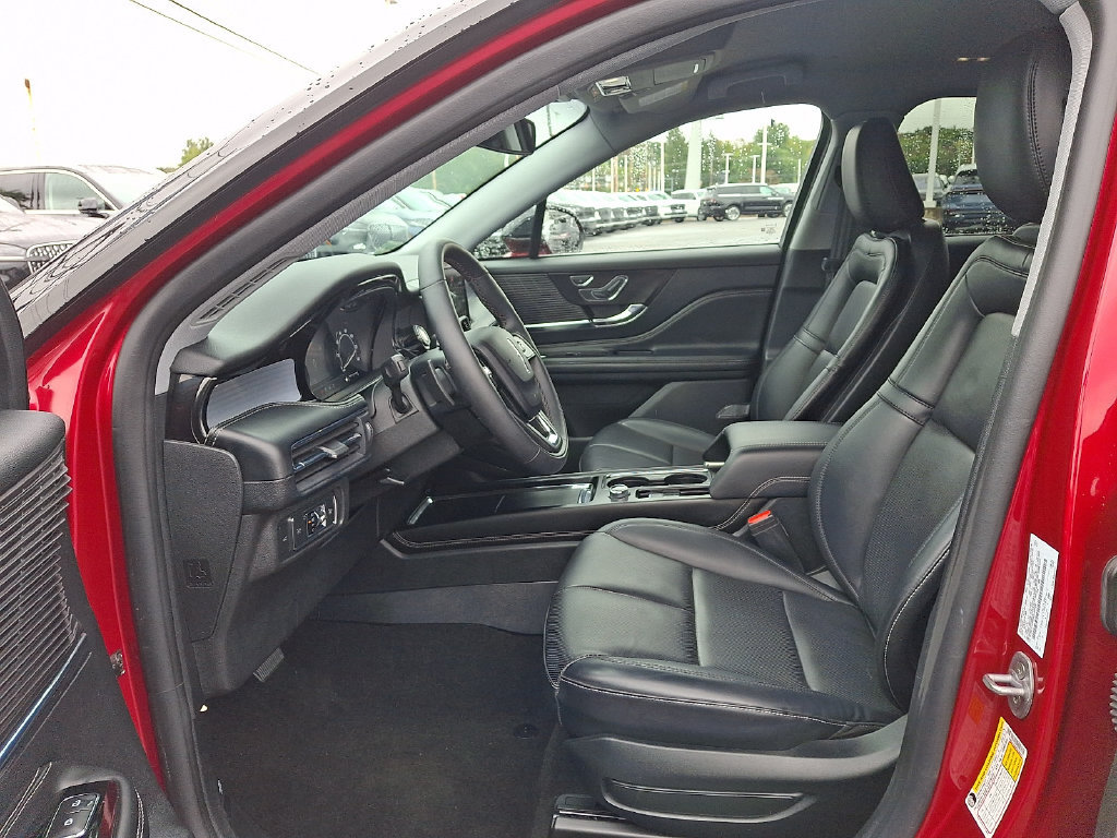 Certified 2022 Lincoln Corsair AWD w/ Equipment Group 101A image 13