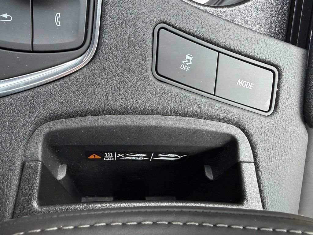 Used 2025 Cadillac XT6 Premium Luxury w/ Platinum Package AWD/4WD image 24