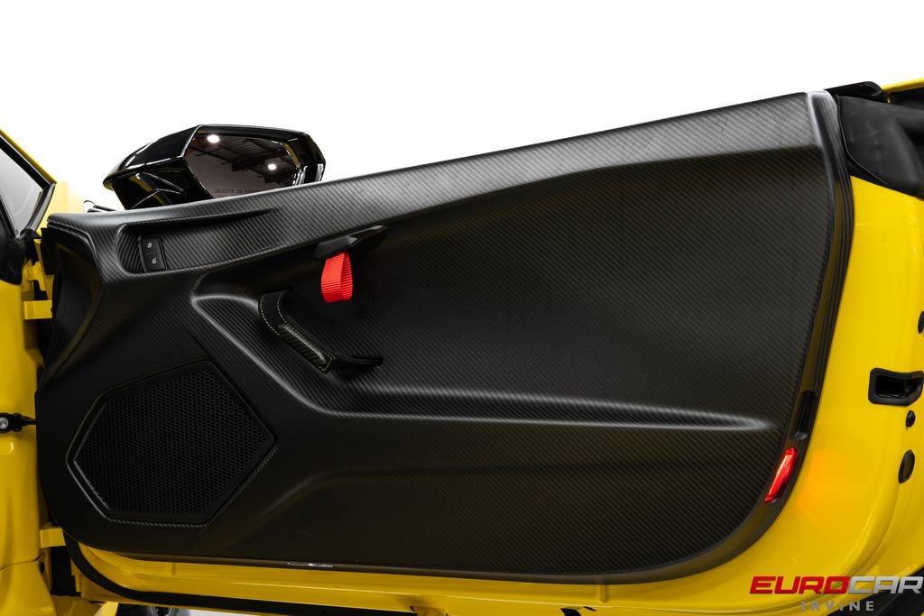 Used 2022 Lamborghini Huracan STO RWD image 28