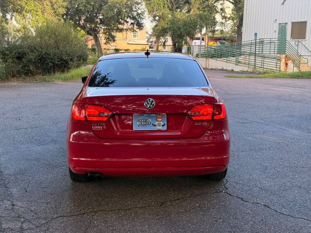 Used 2012 Volkswagen Jetta SE FWD image 6
