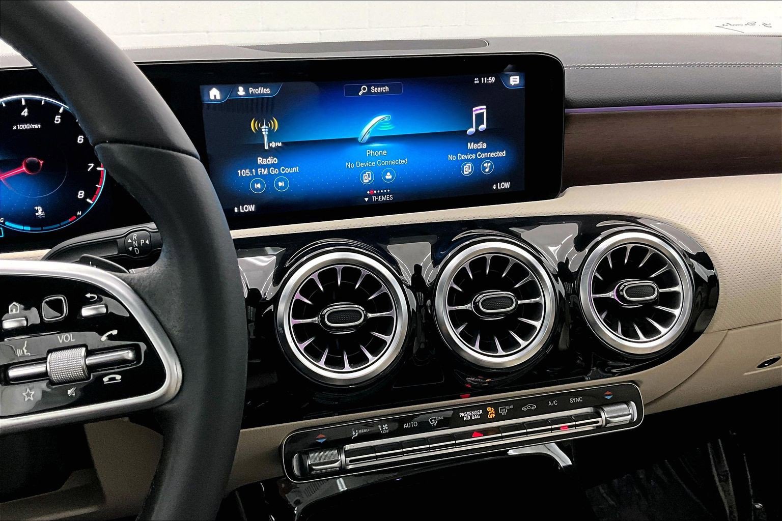 Used 2022 Mercedes-Benz CLA 250 image 5