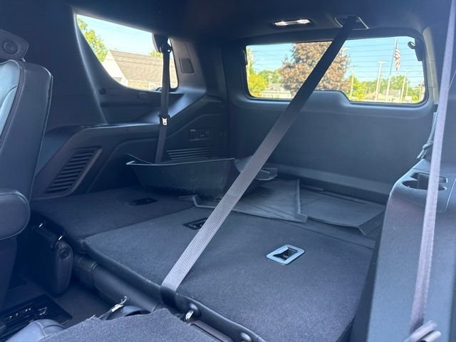 Used 2021 Chevrolet Tahoe RST w/ Luxury Package AWD/4WD image 15
