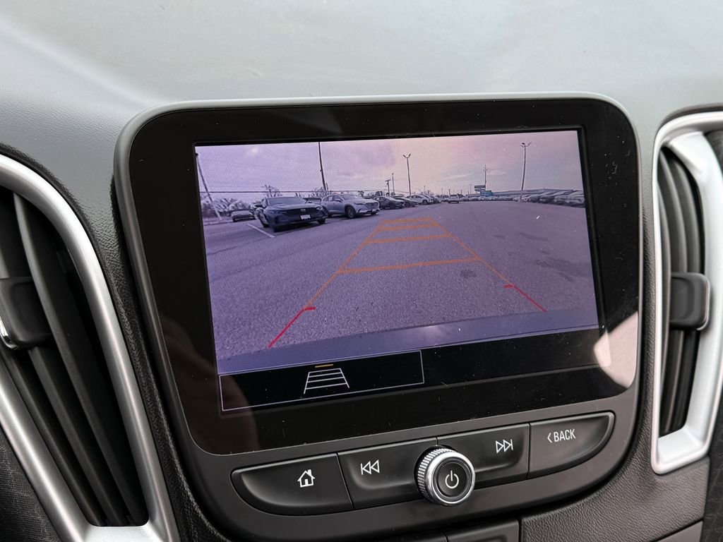 Used 2023 Chevrolet Malibu LT image 24