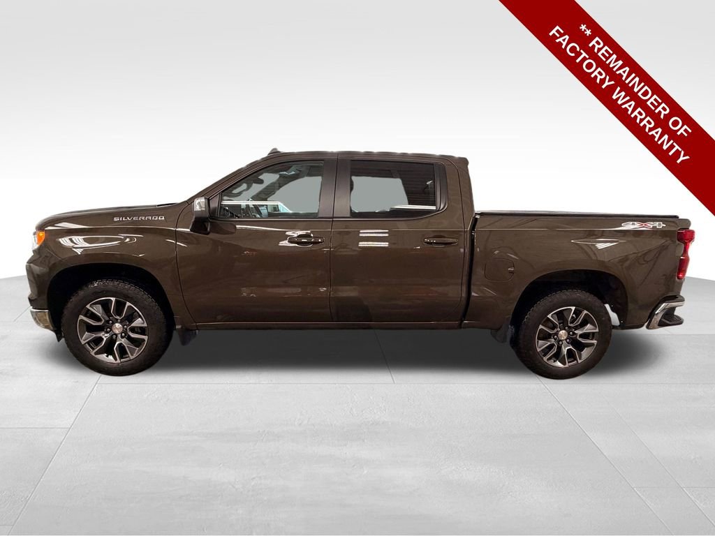 Used 2024 Chevrolet Silverado 1500 LT image 2