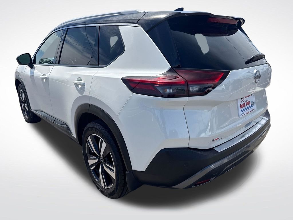 Used 2023 Nissan Rogue SL AWD/4WD image 3