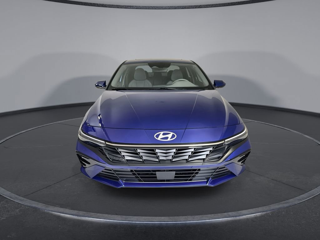 New 2025 Hyundai Elantra SEL w/ Cargo Package FWD image 3