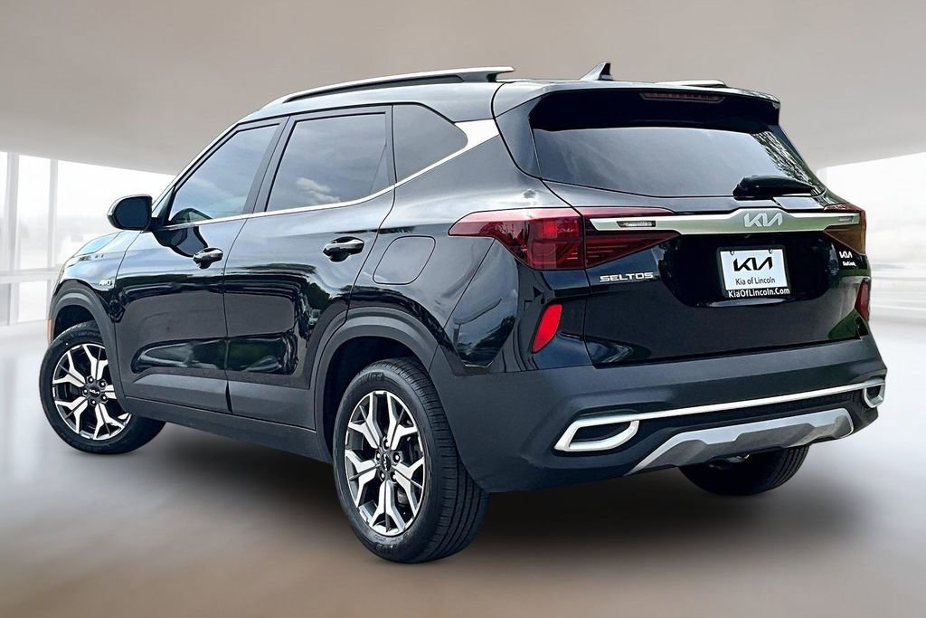 Used 2022 Kia Seltos EX AWD/4WD image 4