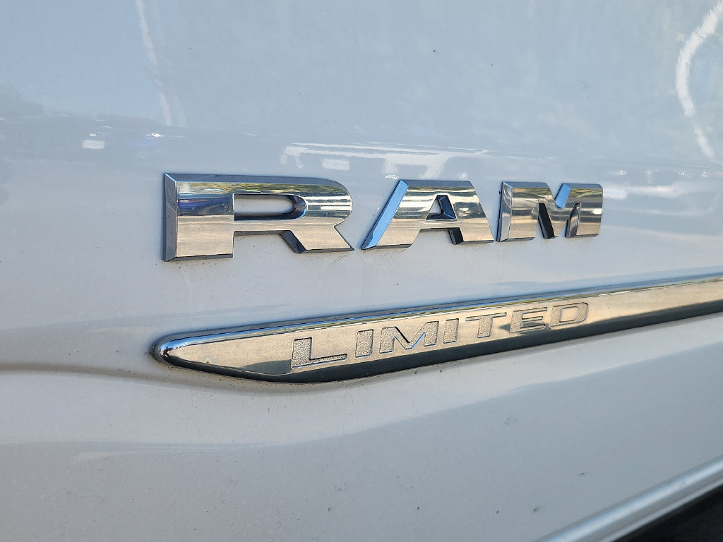 Used 2025 RAM 1500 Limited AWD/4WD image 32
