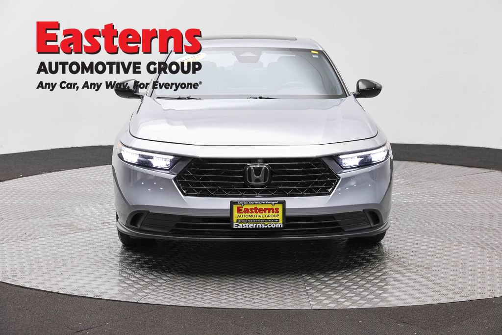 Used 2023 Honda Accord Sport image 4