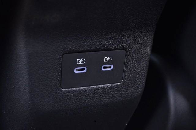 New 2025 Nissan Kicks SR image 26