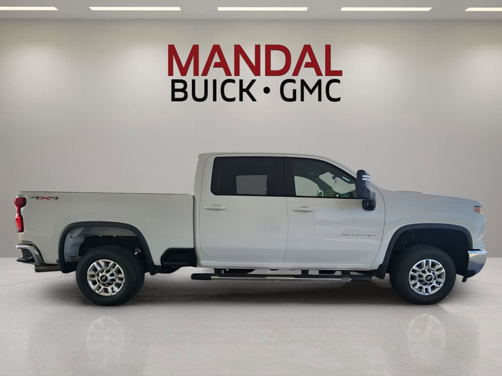 Used 2025 Chevrolet Silverado 2500 LT w/ Convenience Package image 5