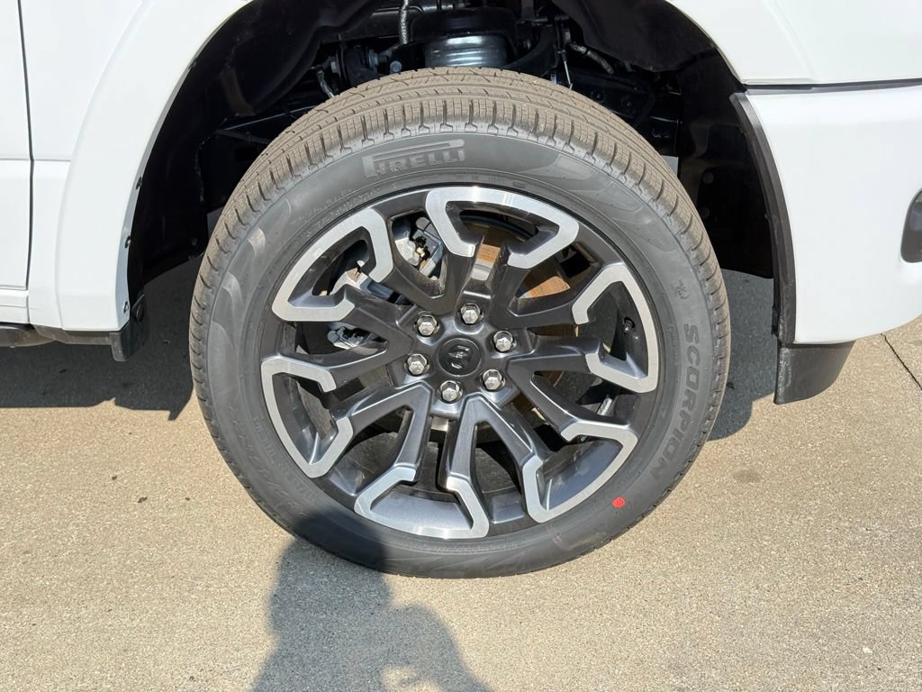 New 2026 RAM 1500 Limited w/ Trailer Tow Group AWD/4WD image 17