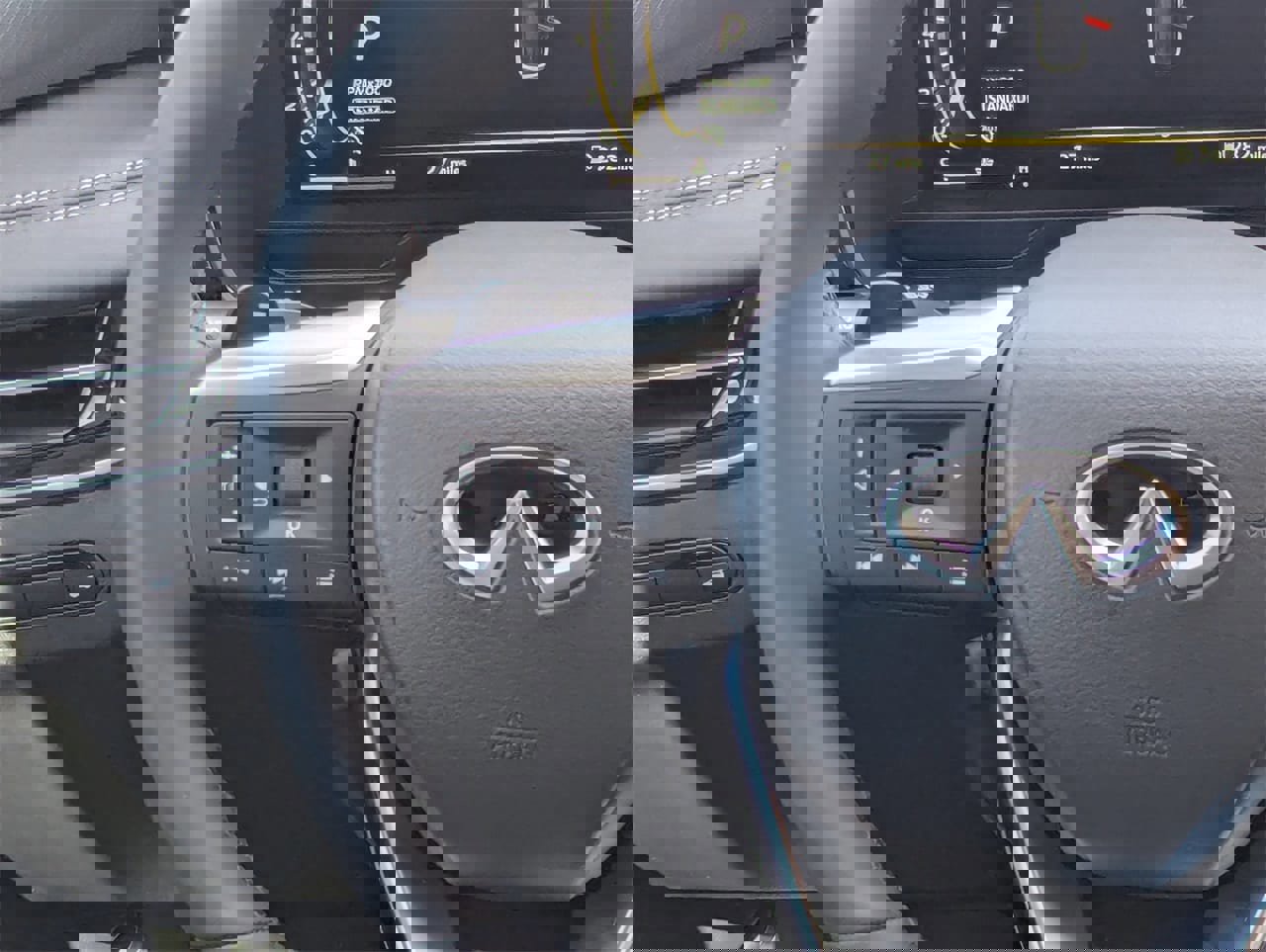 New 2026 INFINITI QX60 Luxe w/ Cargo Package image 28