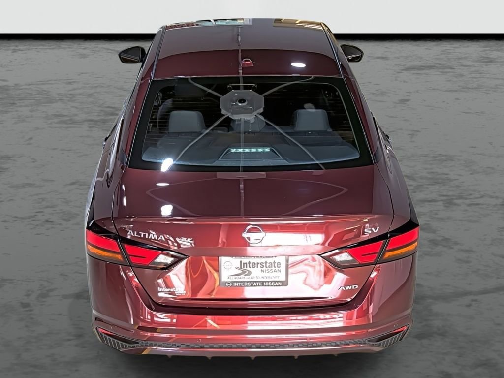 Used 2024 Nissan Altima 2.5 SV image 3