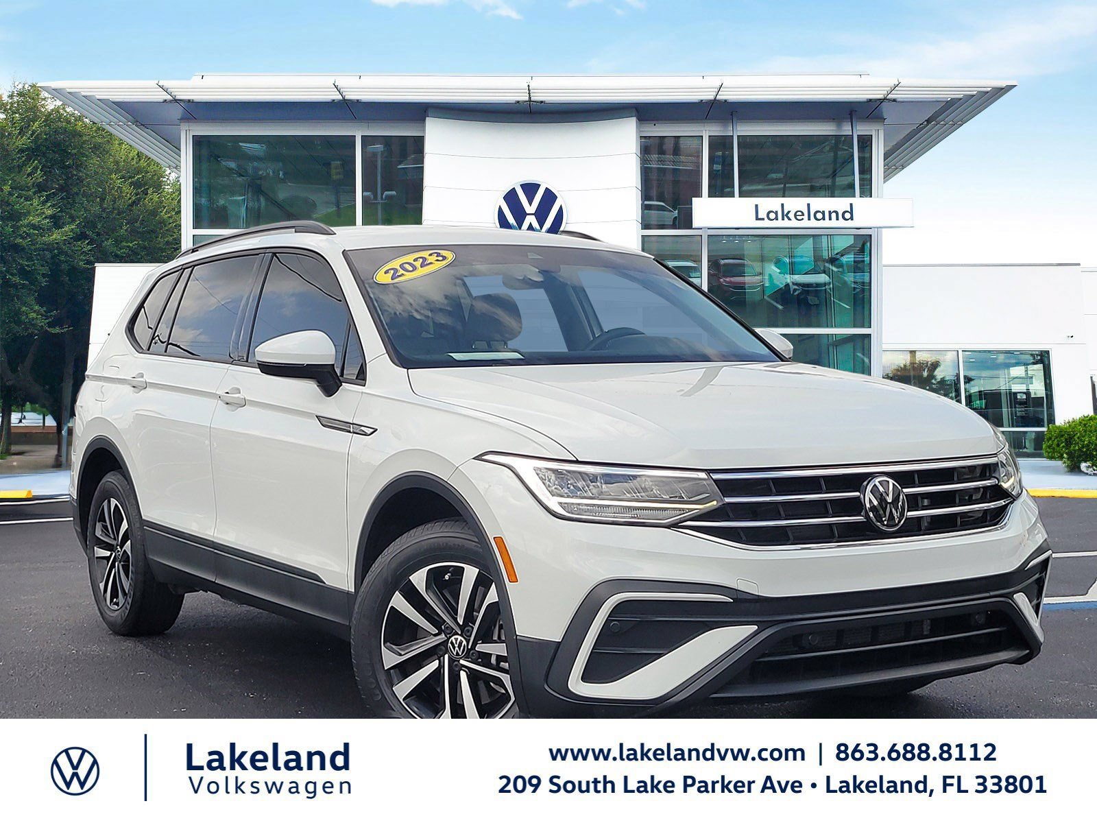 Used 2023 Volkswagen Tiguan S w/ Driver Assistance Package FWD image 1