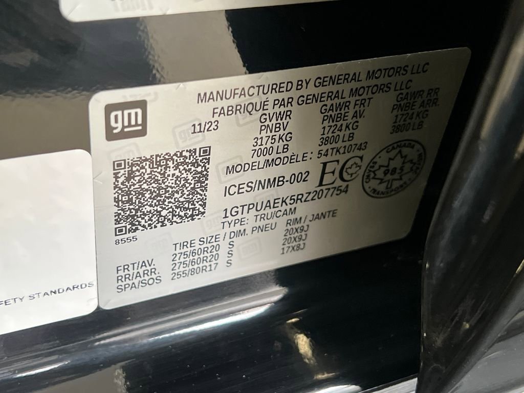 Used 2024 GMC Sierra 1500 Pro w/ Graphite Edition AWD/4WD image 40