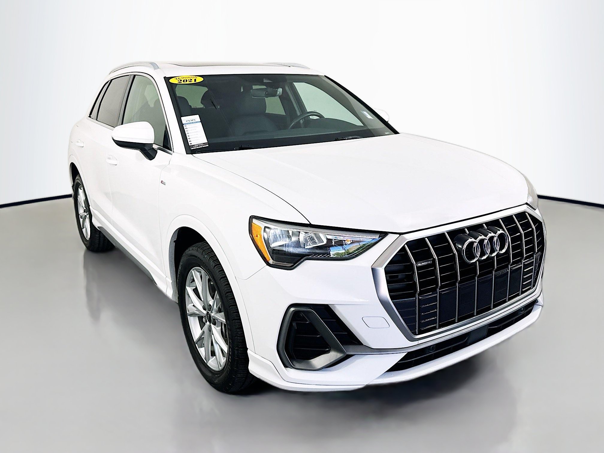 Used 2021 Audi Q3 2.0T Premium AWD/4WD image 1
