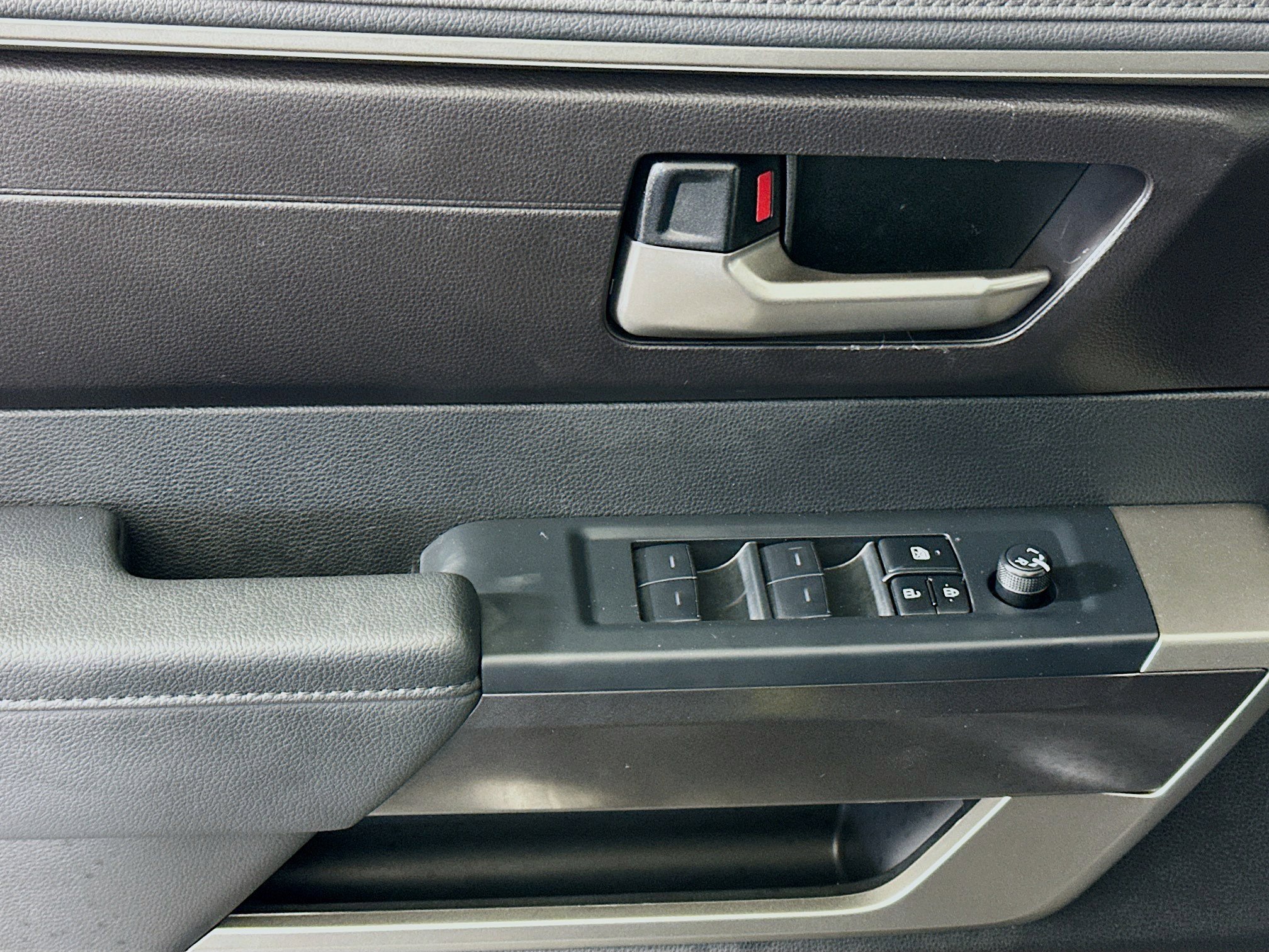 Used 2025 Toyota Tundra SR5 w/ TRD Off-Road Package image 15