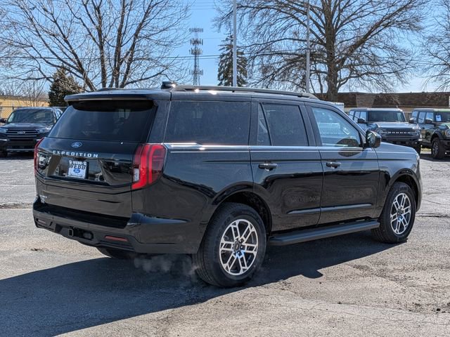 New 2026 Ford Expedition Active image 6