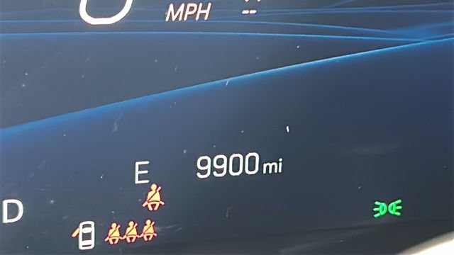 Used 2024 Cadillac Lyriq Tech AWD/4WD image 19