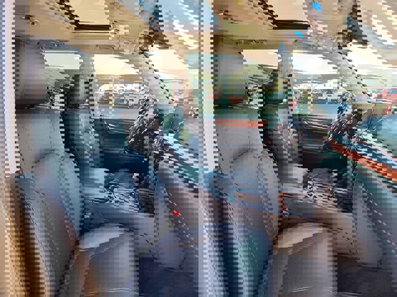 Used 2017 Lexus LX 570 4WD image 18