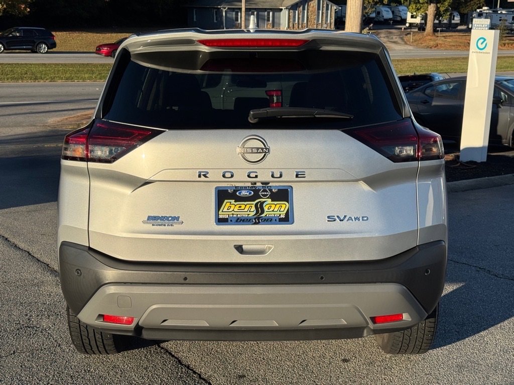 Certified 2023 Nissan Rogue SV image 4