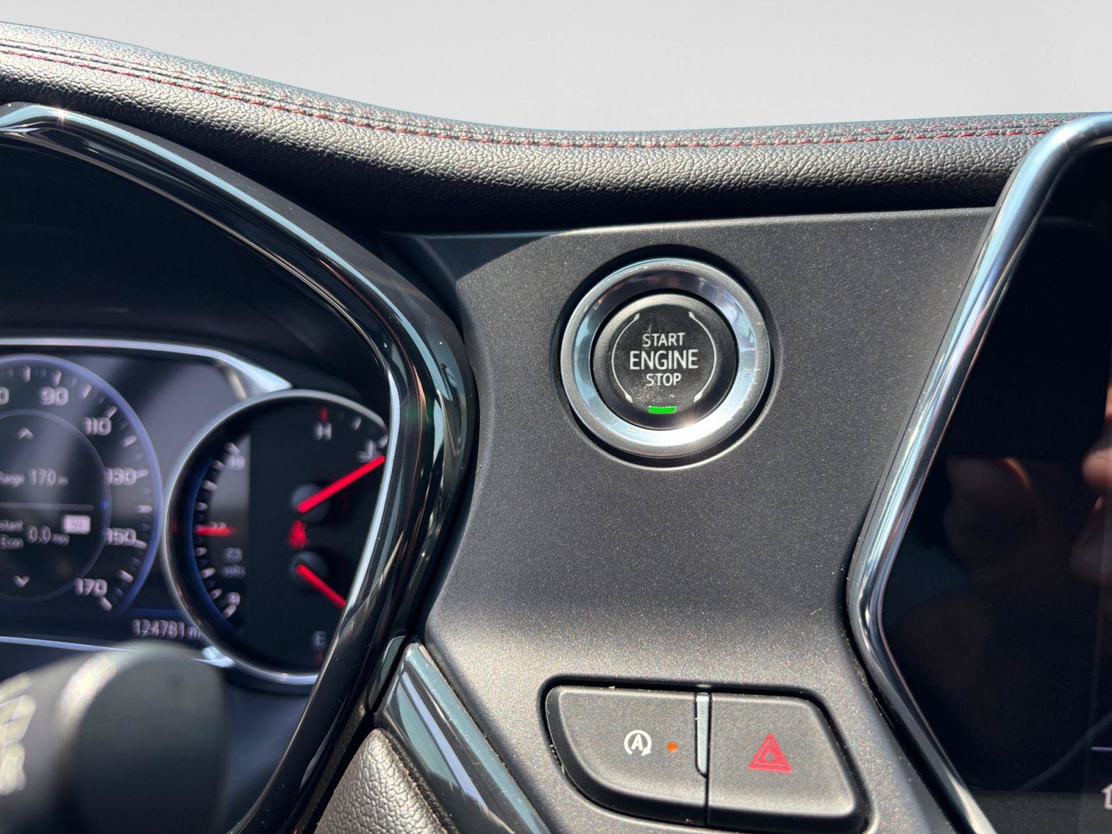 Used 2021 Chevrolet Blazer RS w/ Enhanced Convenience Package FWD image 30