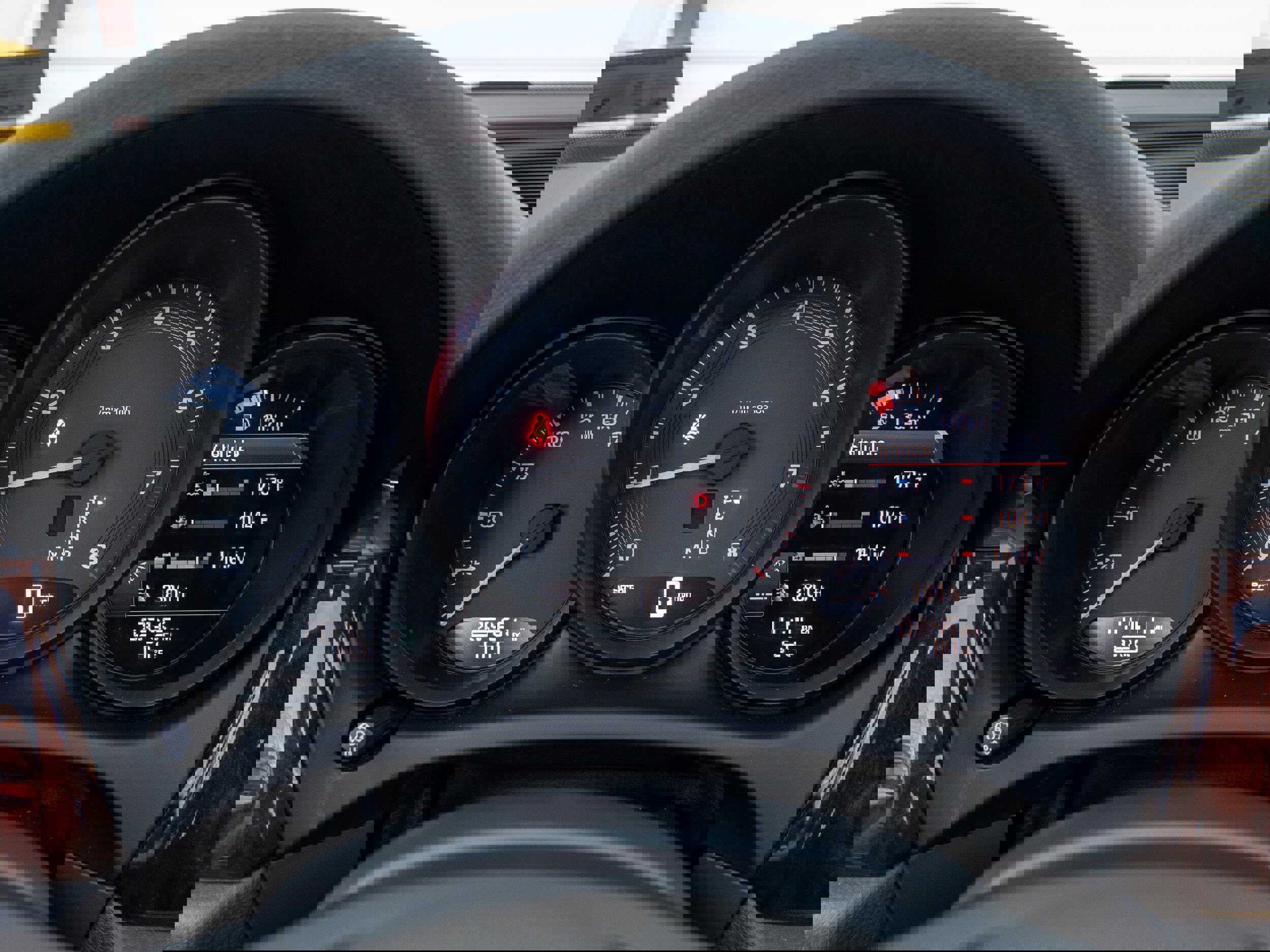 Used 2023 Porsche Macan image 21