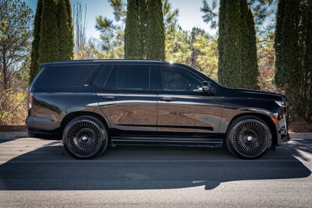 Used 2021 Cadillac Escalade Sport w/ Driver Assist Tech Package image 9