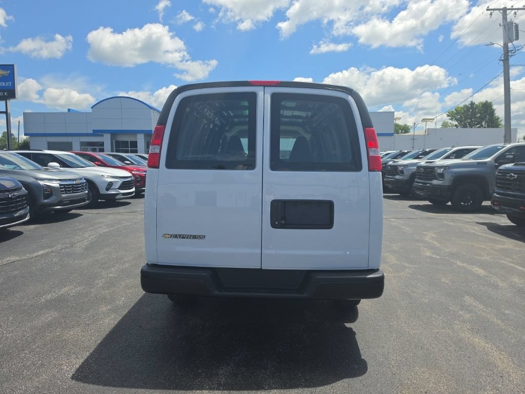 New 2026 Chevrolet Express 2500 w/ Driver Convenience Package RWD image 6