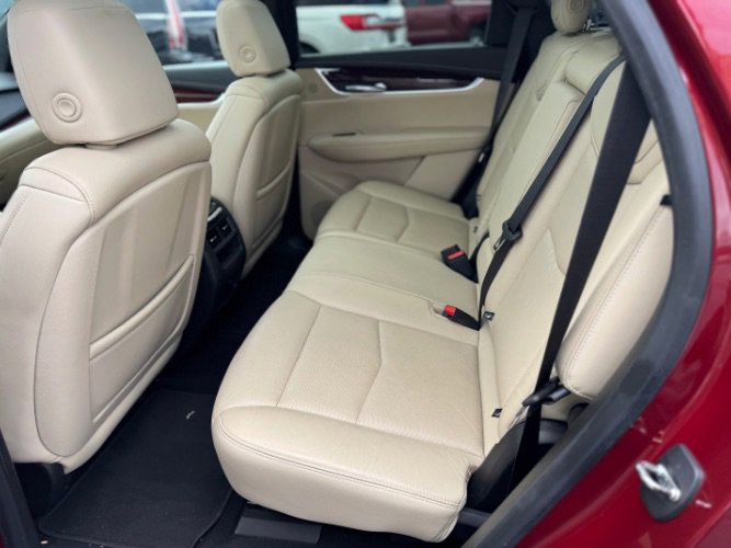 Used 2018 Cadillac XT5 Premium Luxury image 5