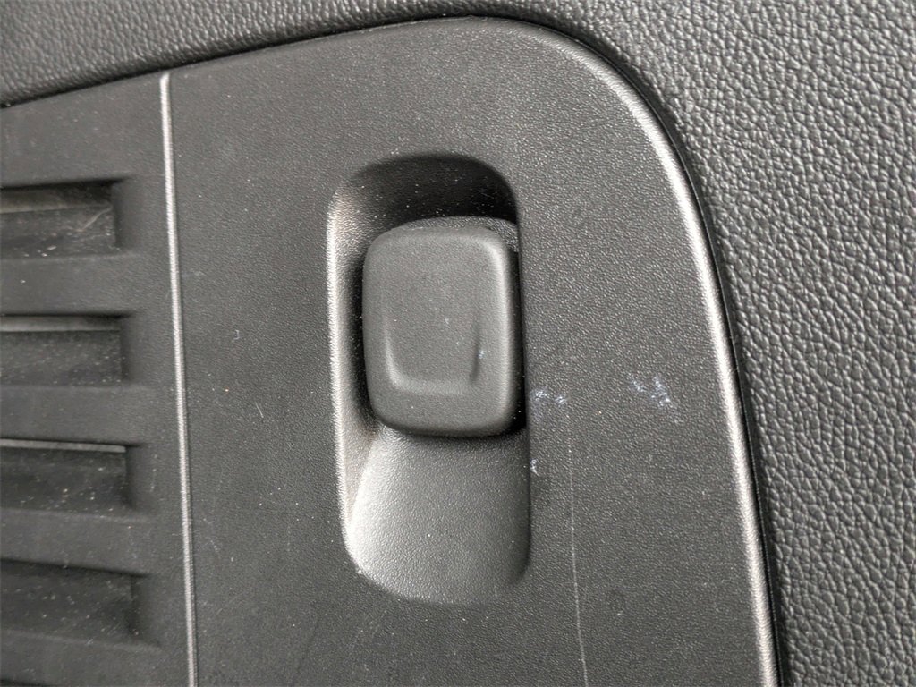 Used 2019 GMC Yukon SLE w/ Convenience Package image 15