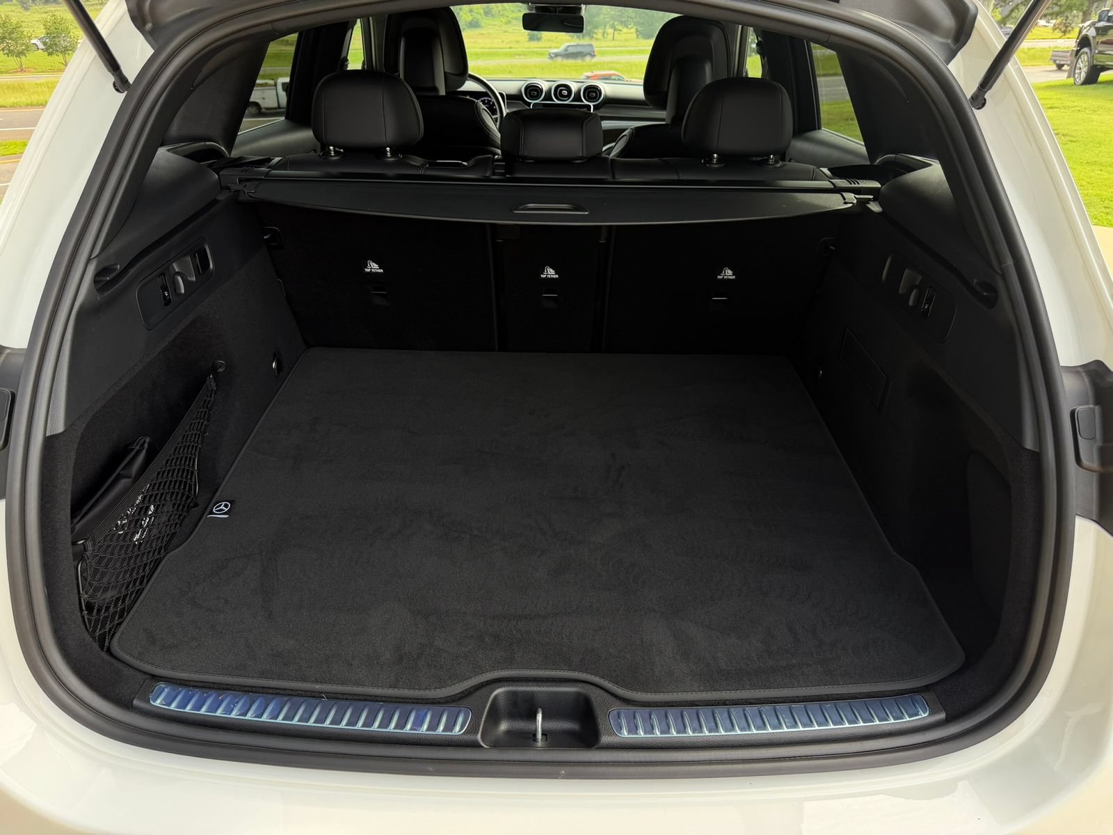 Used 2025 Mercedes-Benz GLC 300 image 30