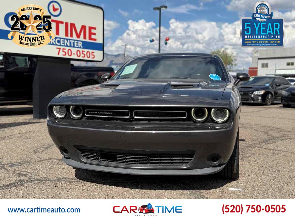 Used 2016 Dodge Challenger SXT RWD image 6