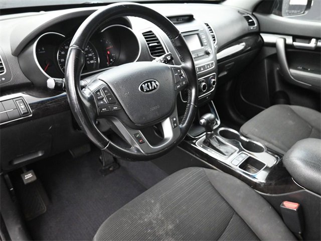 Used 2014 Kia Sorento LX image 17