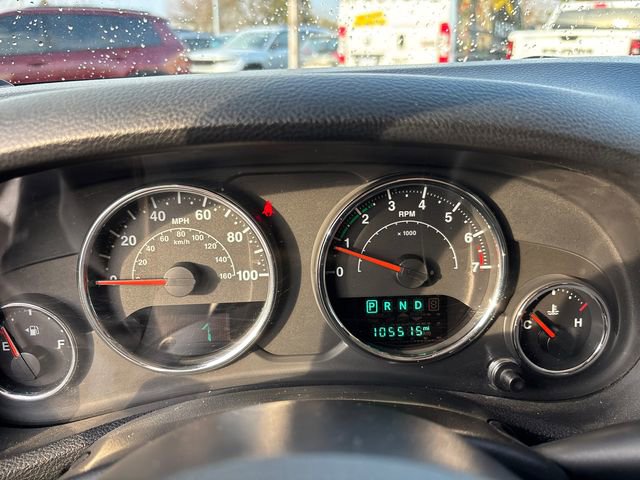 Used 2018 Jeep Wrangler Unlimited Sahara w/ Connectivity Group image 15