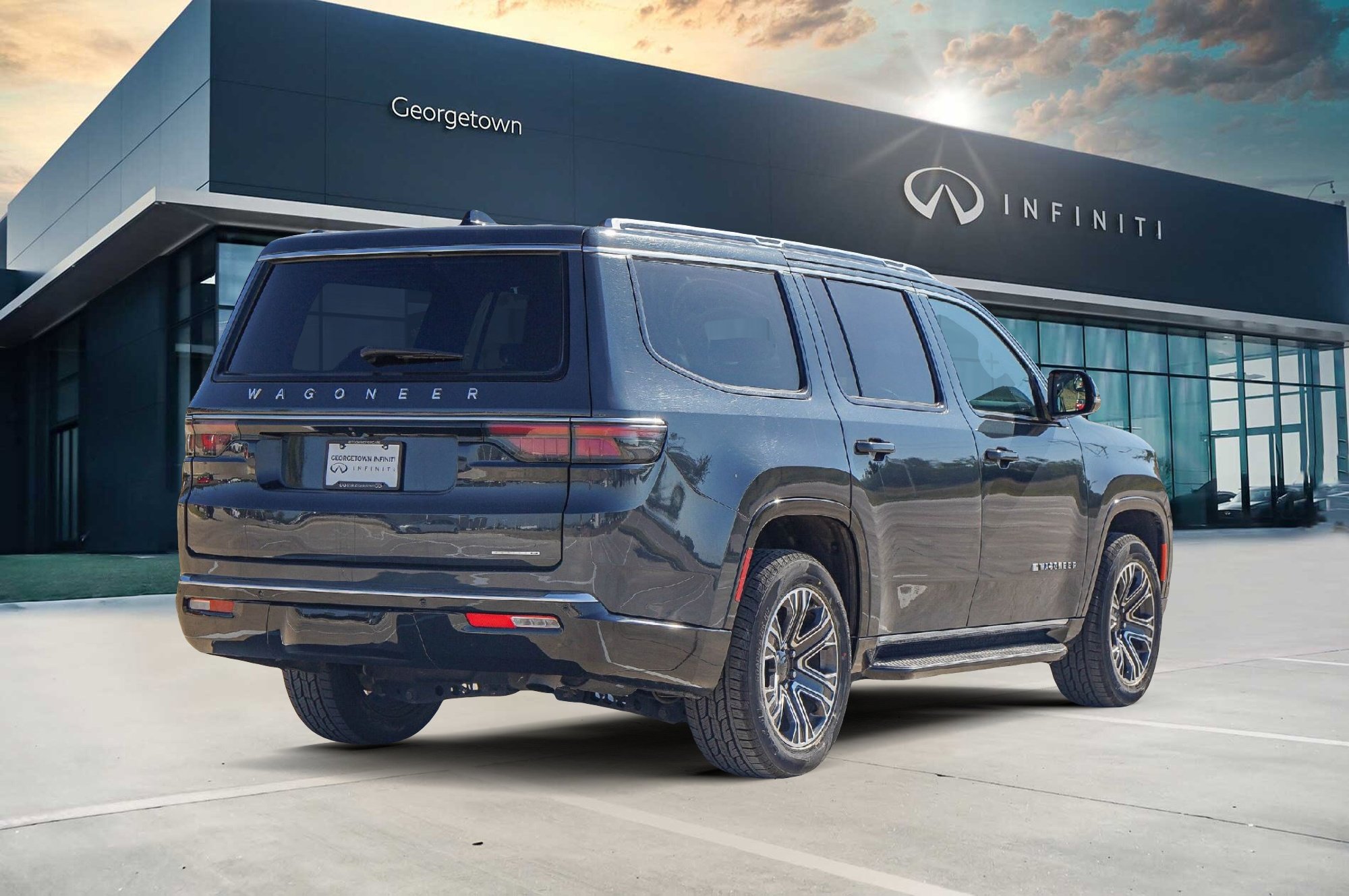 Used 2024 Jeep Wagoneer Series II w/ Flexible Seating Group image 5